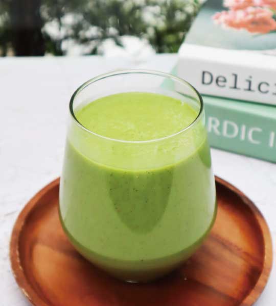 Vitamix-大侑-調理機-食譜-E320-高纖綠拿鐵-預防-便秘-潤腸排便-順暢-香蕉-奇異果-小松菜